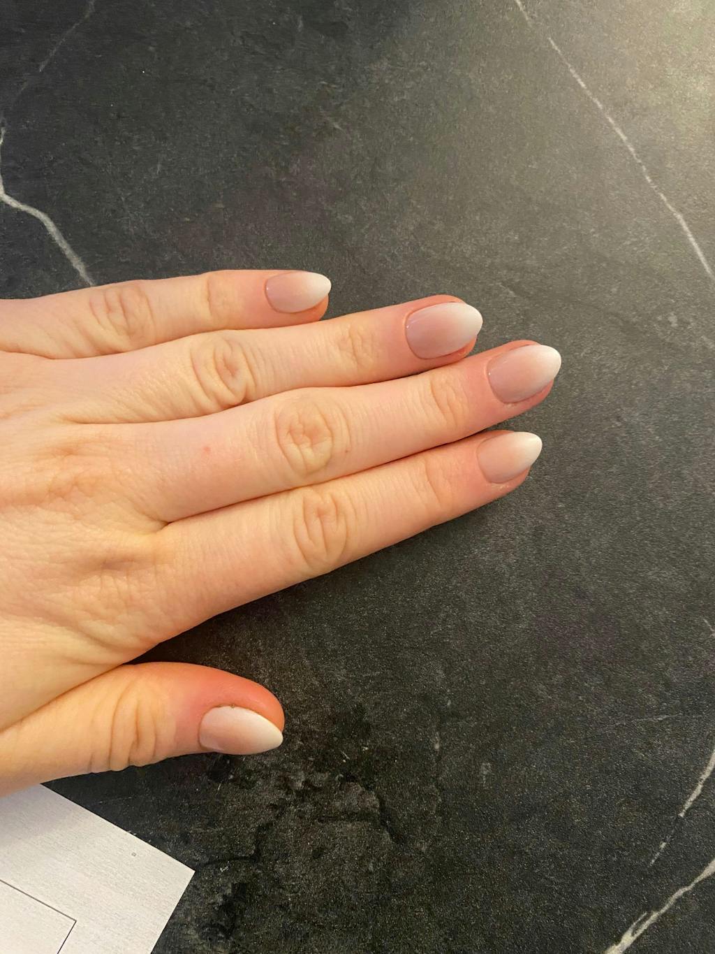 French Ombre Almond Short