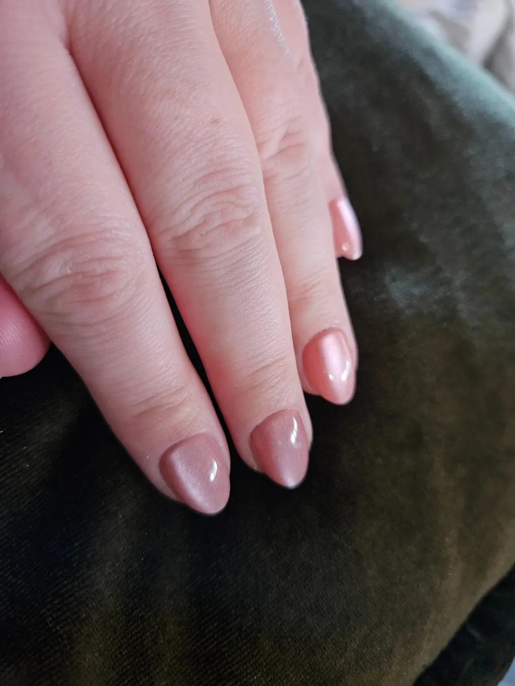 Cat Eye Strawberry Almond Short