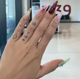 nailism - press on nails