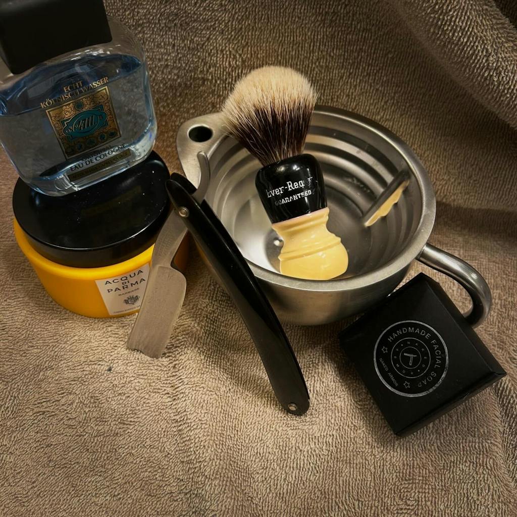 How To Use A Straight Razor