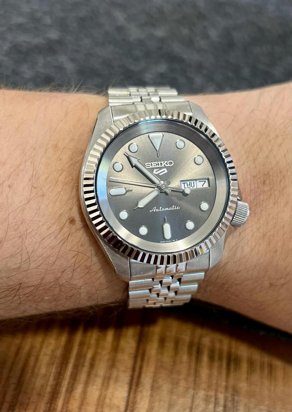 SRPE Fluted Bezel PVD Black Finish namokiMODS