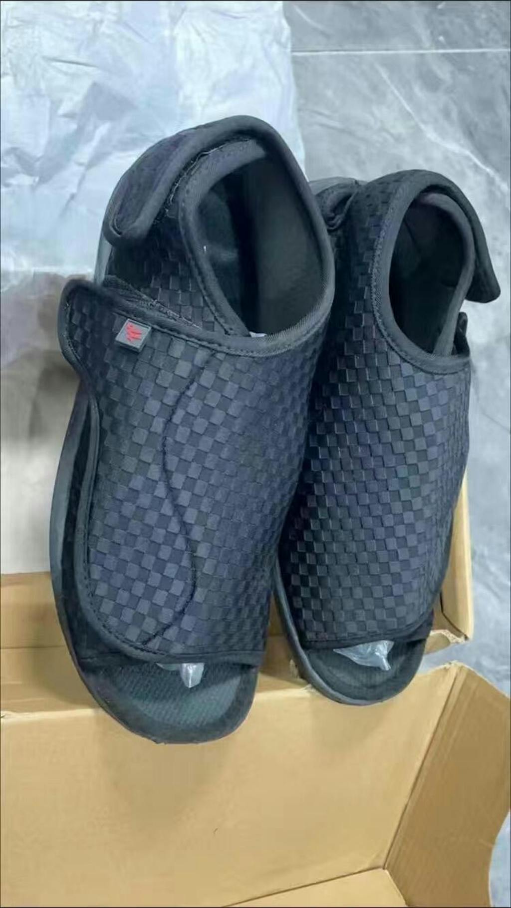 Wide Width Orthopedic Fully Open Diabetic Sandals Adjustable Velcro Shoes for Swollen Feet