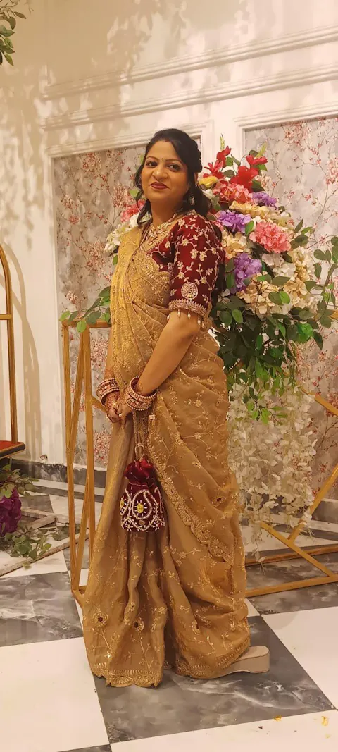 Beige Saree for Wedding Events & Festivals | Nardev Fashion | Stitched Blouse