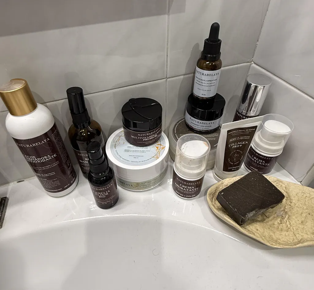 Crema hidratante de día SPF50 con centella asiática y aceite de frambuesa