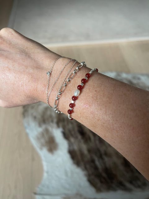 Chic Red Agate Sterling Silver Bracelet