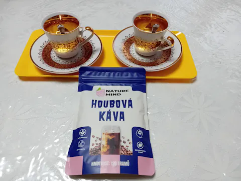 HOUBOVÁ KÁVA