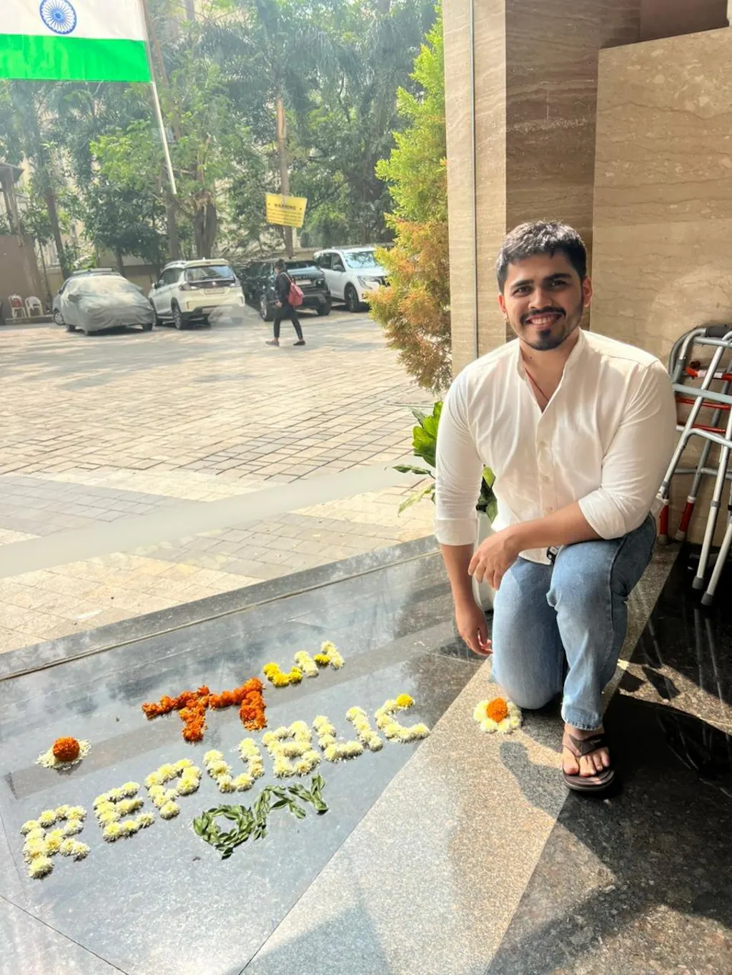 MURSHIDABAD HANDLOOM COTTON - WHITE