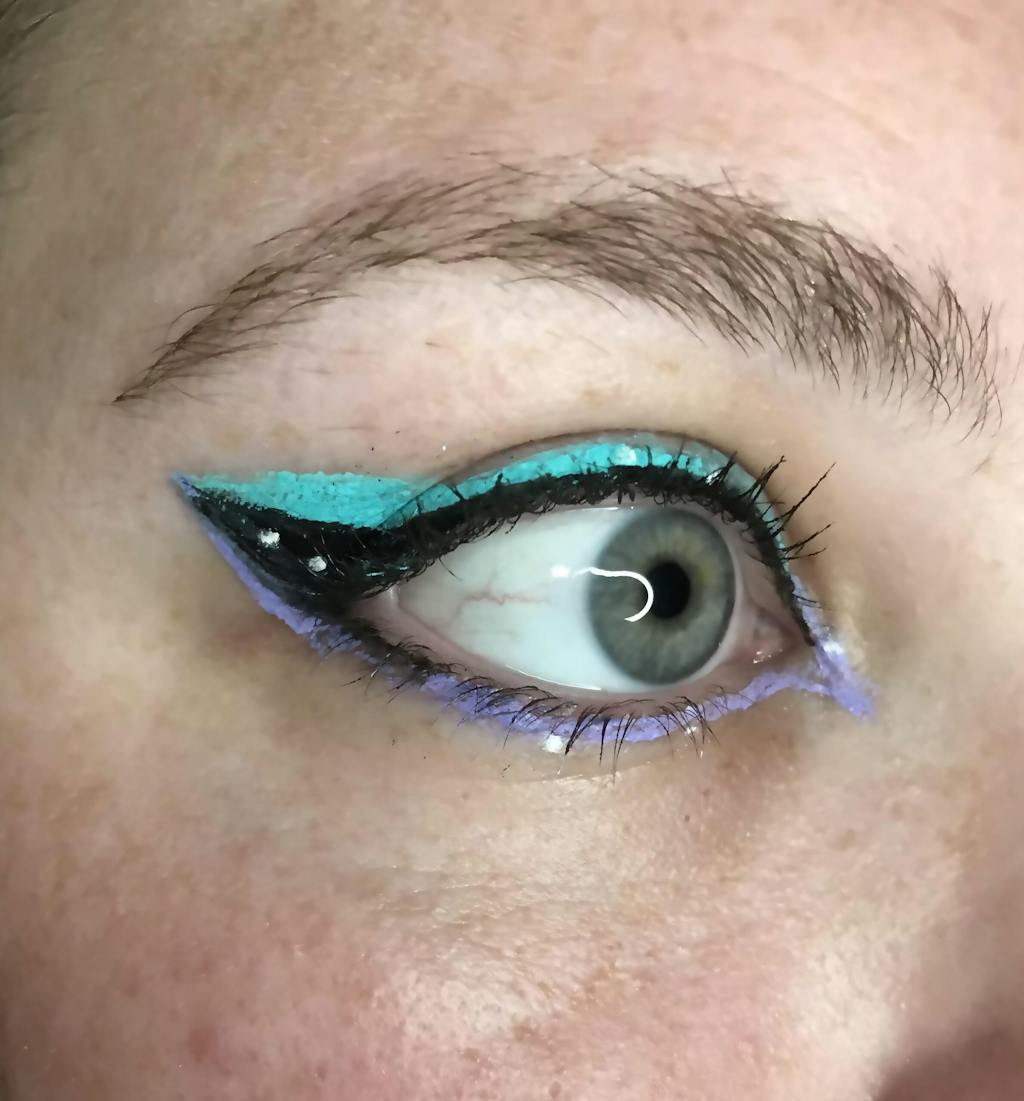 46 Water Activated Graphic Liner Nekoyanin