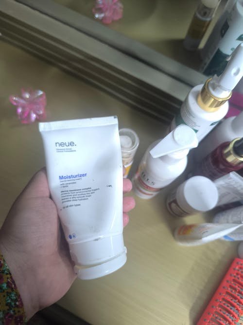Moisturizer (Occlusive)