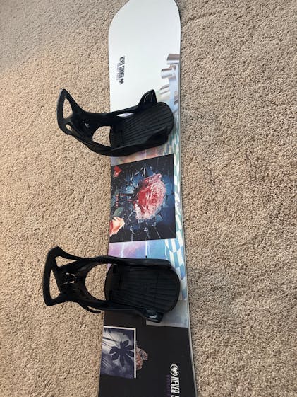 Women's 2026 Breezy Rider Snowboard | Never Summer – Never Summer