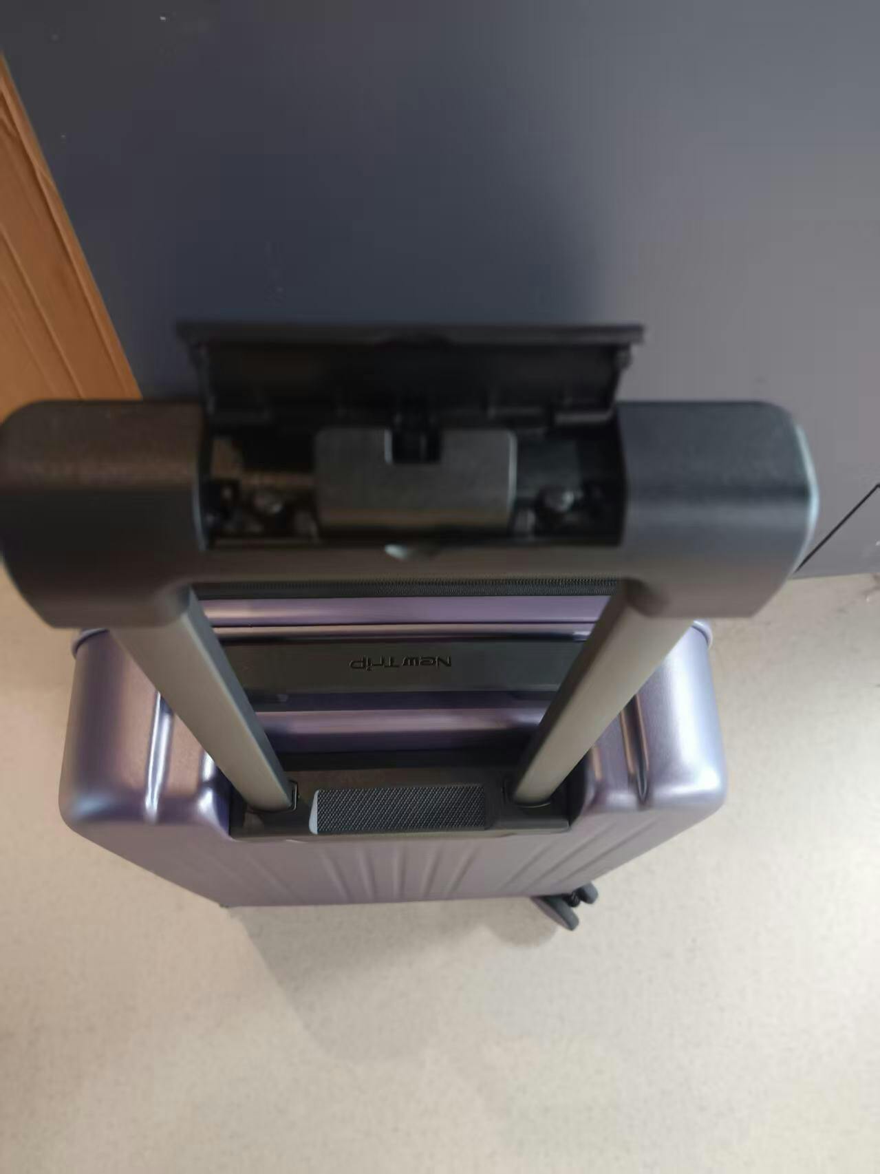 New Trip 0501｜横開きフロントオープン スーツケース｜拡張機能・USB