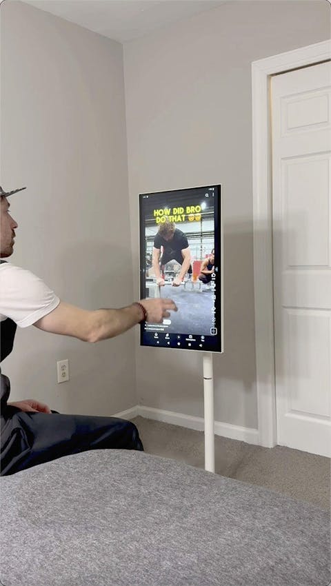 Nework MoveMate AI 27" — Move Freely Watch Anywhere