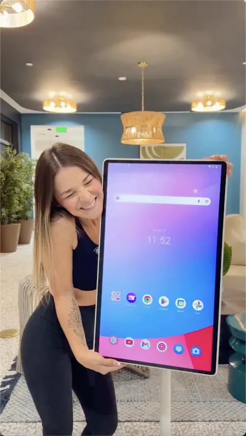 Nework MoveMate Hi-Fi 27" — Bring the Cinema With You