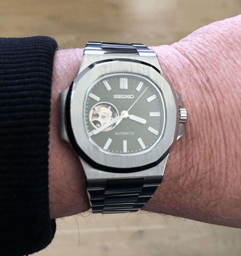 Seiko Daytona Mod 'Steel Silver Black Dial' 40 – NH35 Mod Watch Shop