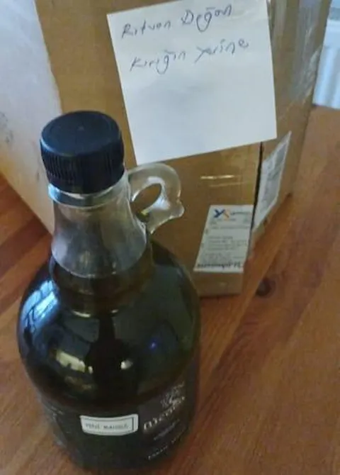 Yeni Mahsul Erken Hasat Soğuk Sıkım Naturel Sızma Zeytinyağı - 1 Lt. Galon Şişe