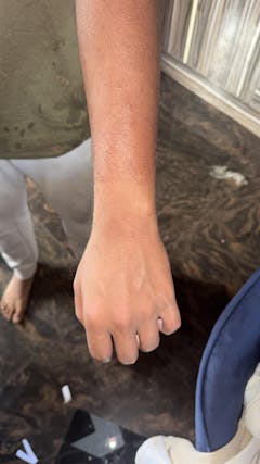 Review picture Review picture