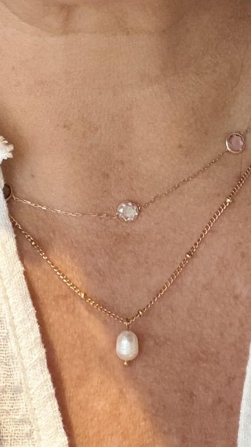 COLGANTE PERLA BARROCA