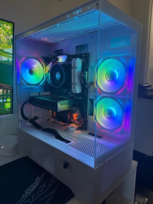 GIGABYTE WINDFORCE GeForce RTX 5060 OC 8GB GDDR7 PCI Express 5.0 ATX  (GV-N5060WF2OC-8GD)