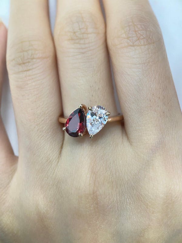 Pear Cut IGI Lab Grown Diamond & Garnet Toi et Moi Ring