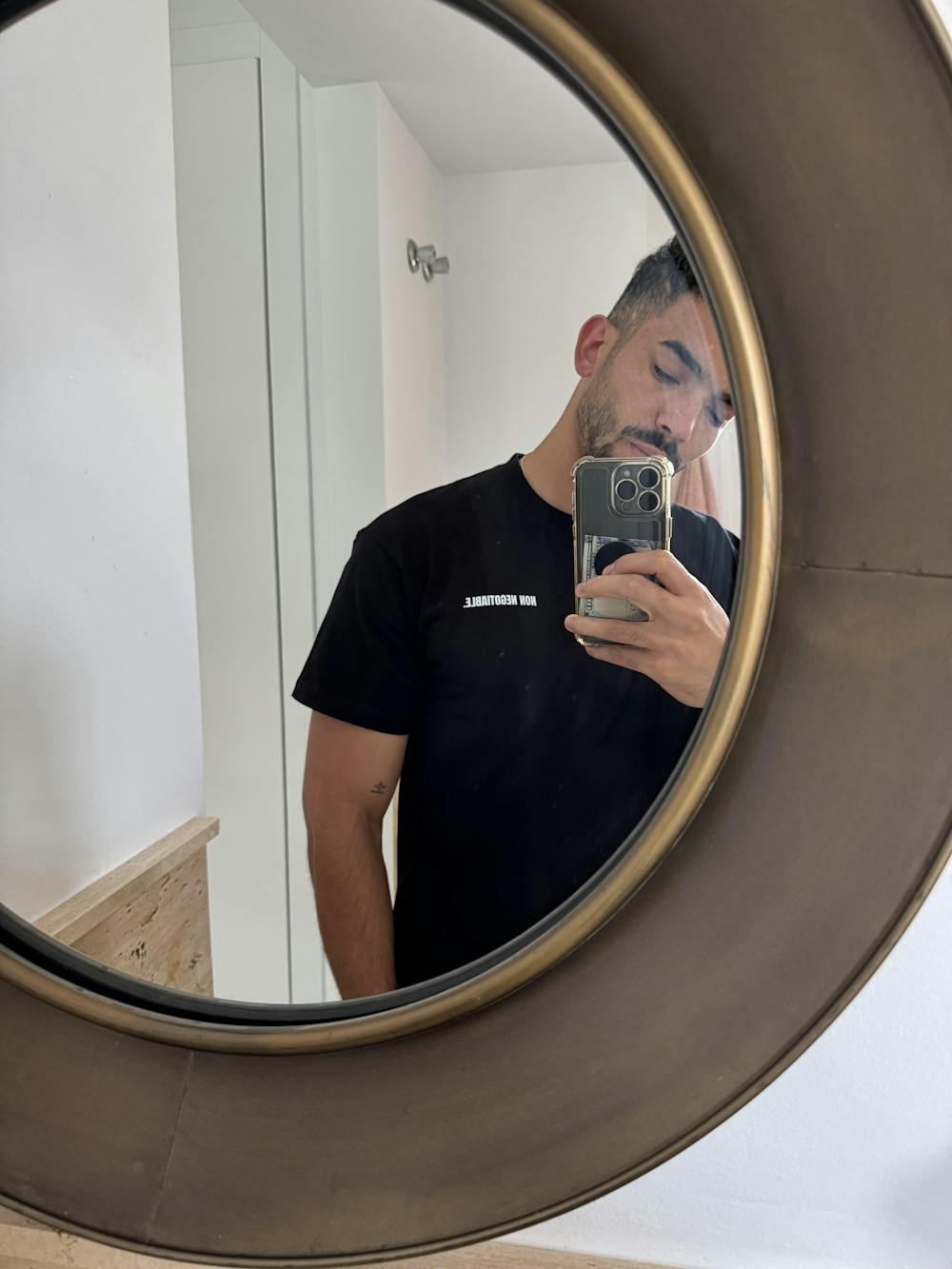 Camiseta "NO DAYS OFF"