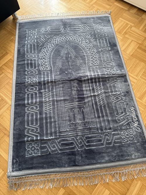Gebetsteppich mit Namen - Grau