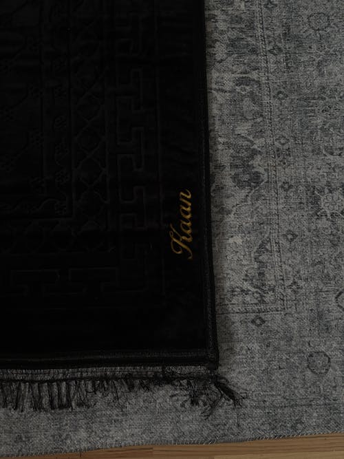 Gebetsteppich mit Namen - Schwarz