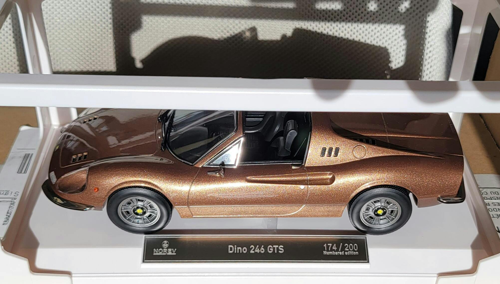 Dino 246 GTS 1970 Nocciola Metallizzato 1:18 - 200pcs – Norev