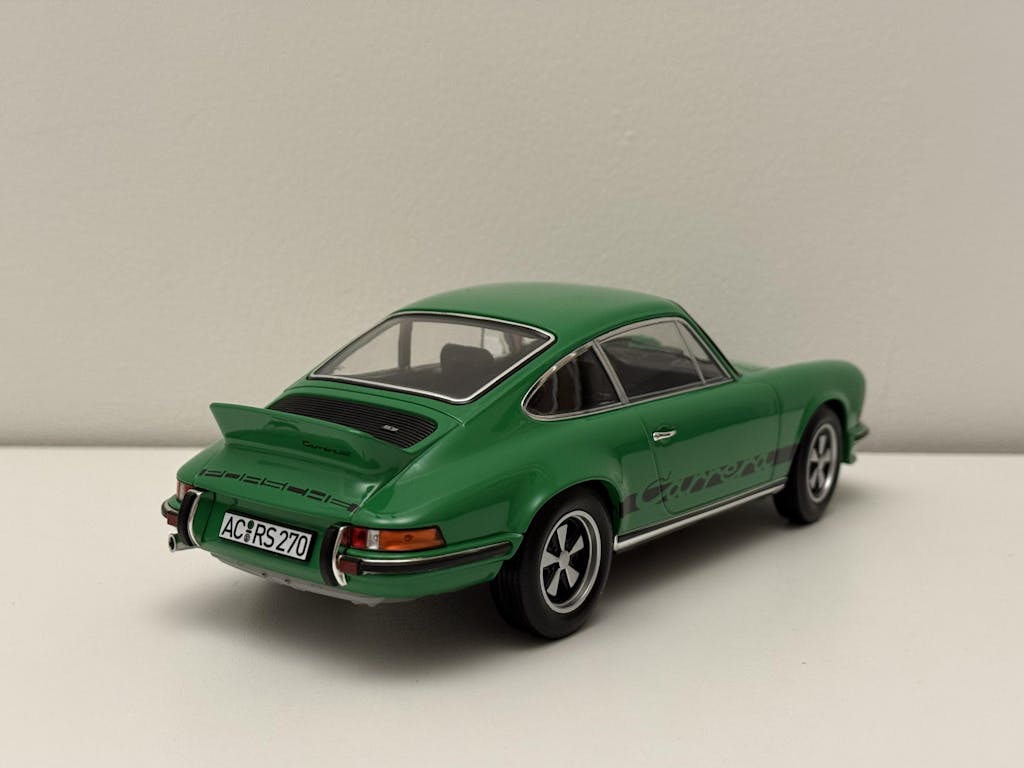 Porsche 911 RS 1973 Green with black deco 1:18 – Norev