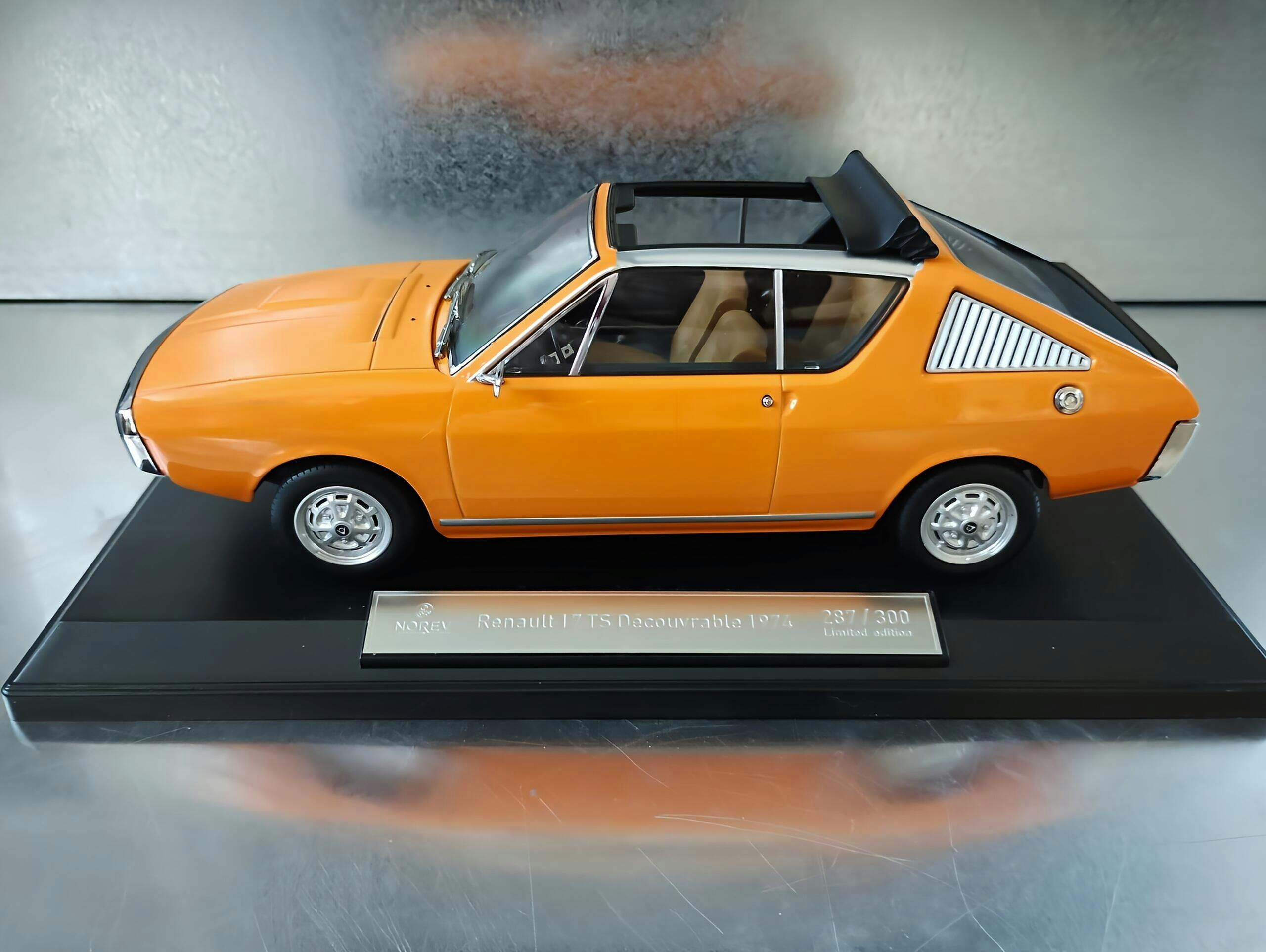 Renault 17 TS Découvrable 1974 Orange 1:18 - 300pcs – Norev