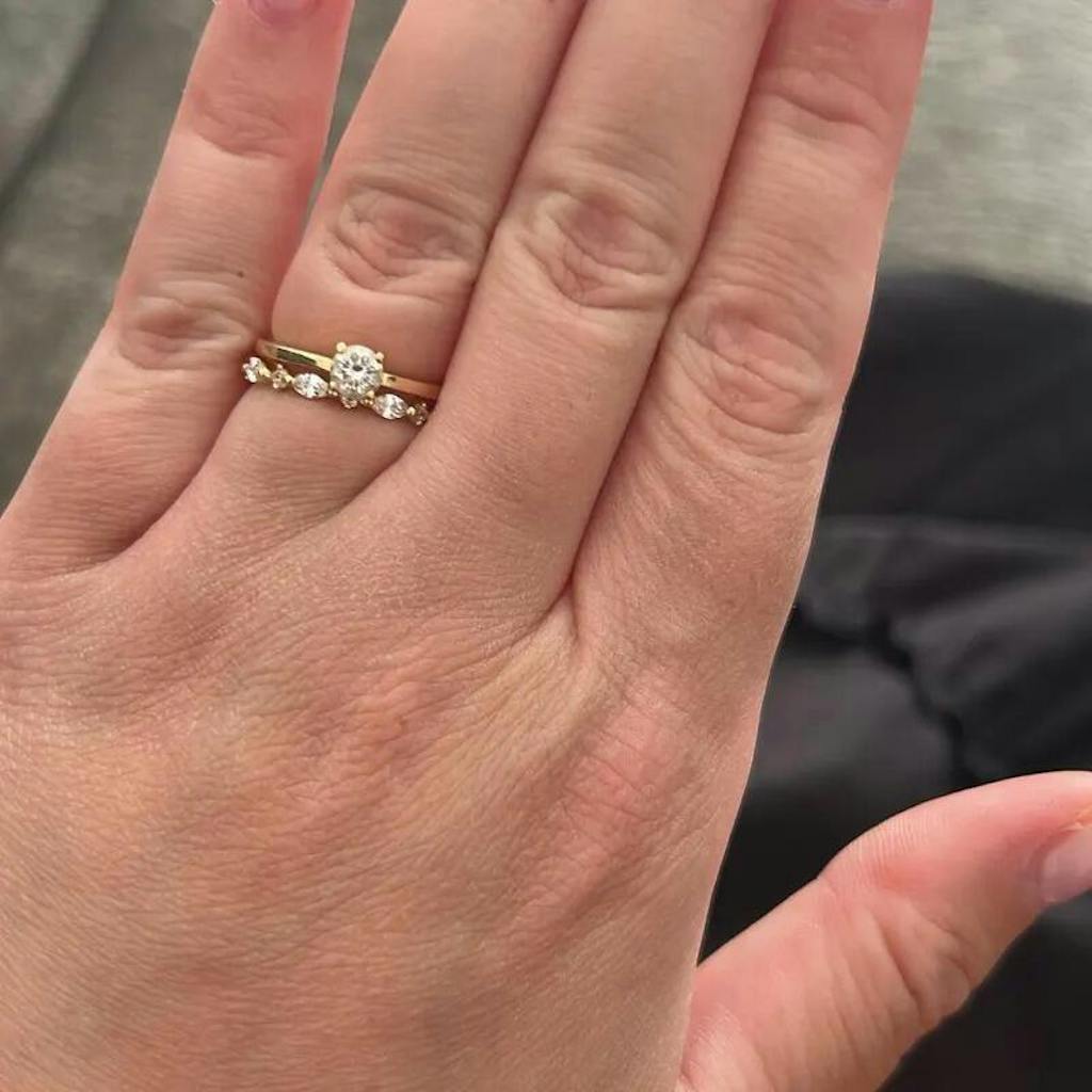 Marquise Band Ring in Gold