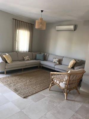 Klem 310 x 310 Köşe Ahşap Ayak - Wooly Keten
