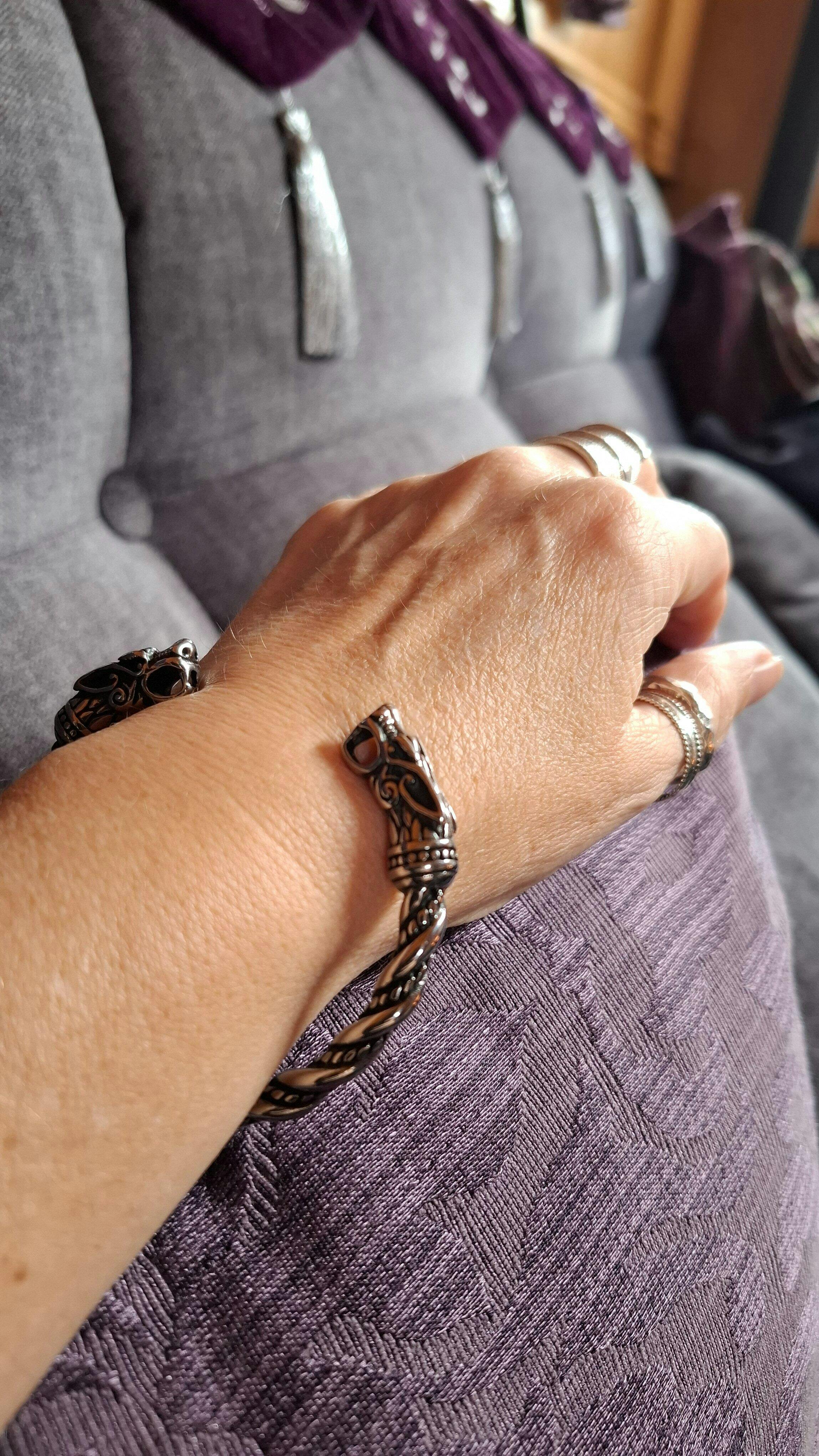 Viking Wolf Head Torque Bracelet – Twisted Stainless Steel Norse