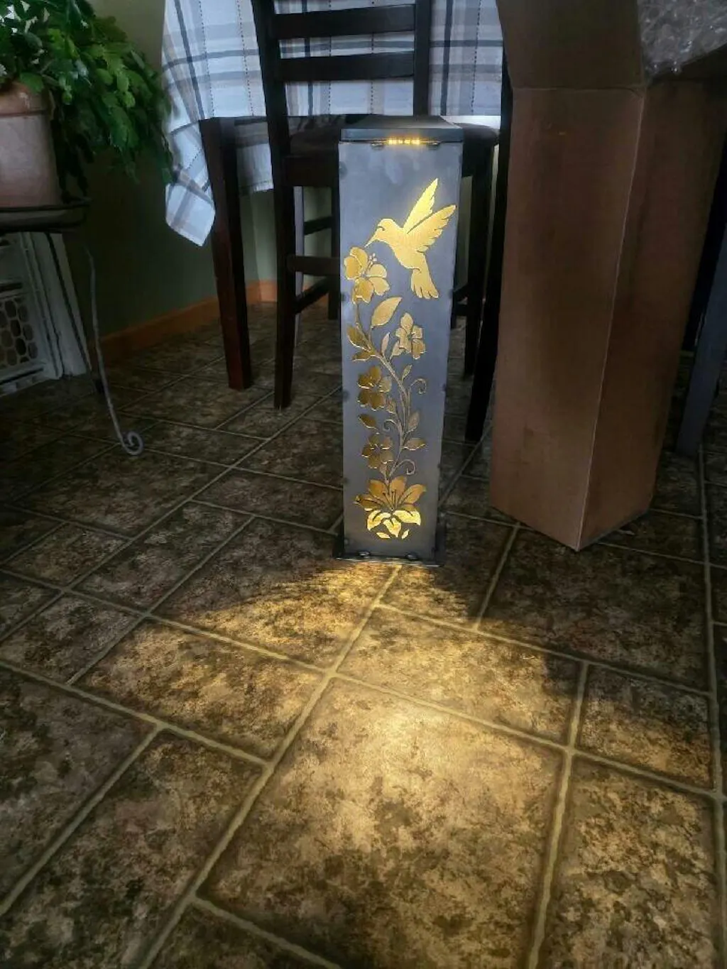 Hummingbird Garden Glow Solar Luminary Pillar - Steel