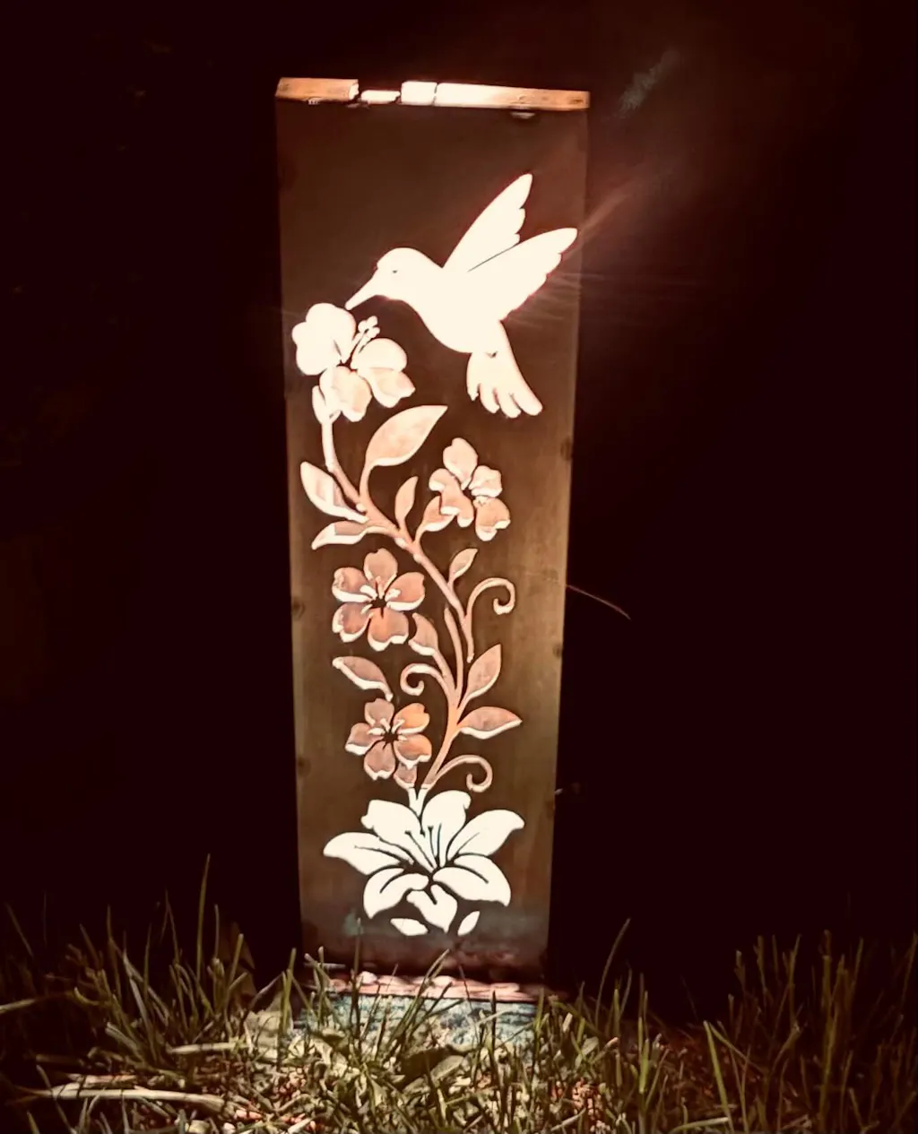 Hummingbird Garden Glow Solar Luminary Pillar - Steel