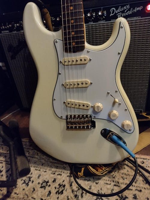 Stratocaster Compatible Body SSS - Unfinished Alder