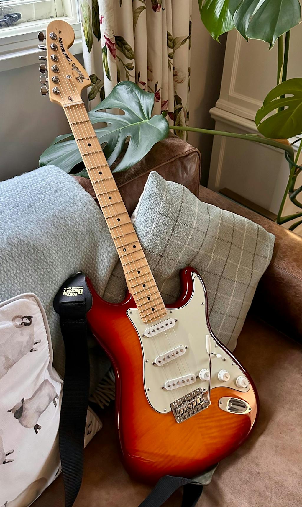 Stratocaster Compatible Body with Flame Maple Top - Sienna Sunburst