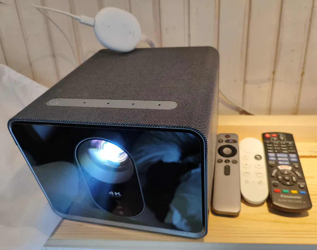 Formovie X5 PRO/X5 Portable Laser 4K 2266 CVIA Lumens Long Throw Projector ALPD Technology