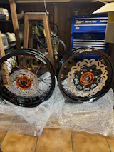 KIT COMPLET SUPERMOTARD 100% PERSONNALISABLE