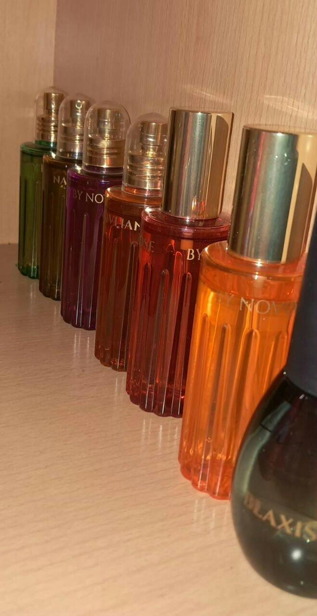 La Vie Rose - recuerda a La Vie est Belle (mujer)