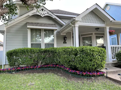 Customer photo from a Novora outdoor floral review