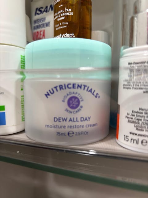 Dew All Day Moisture Restore Cream