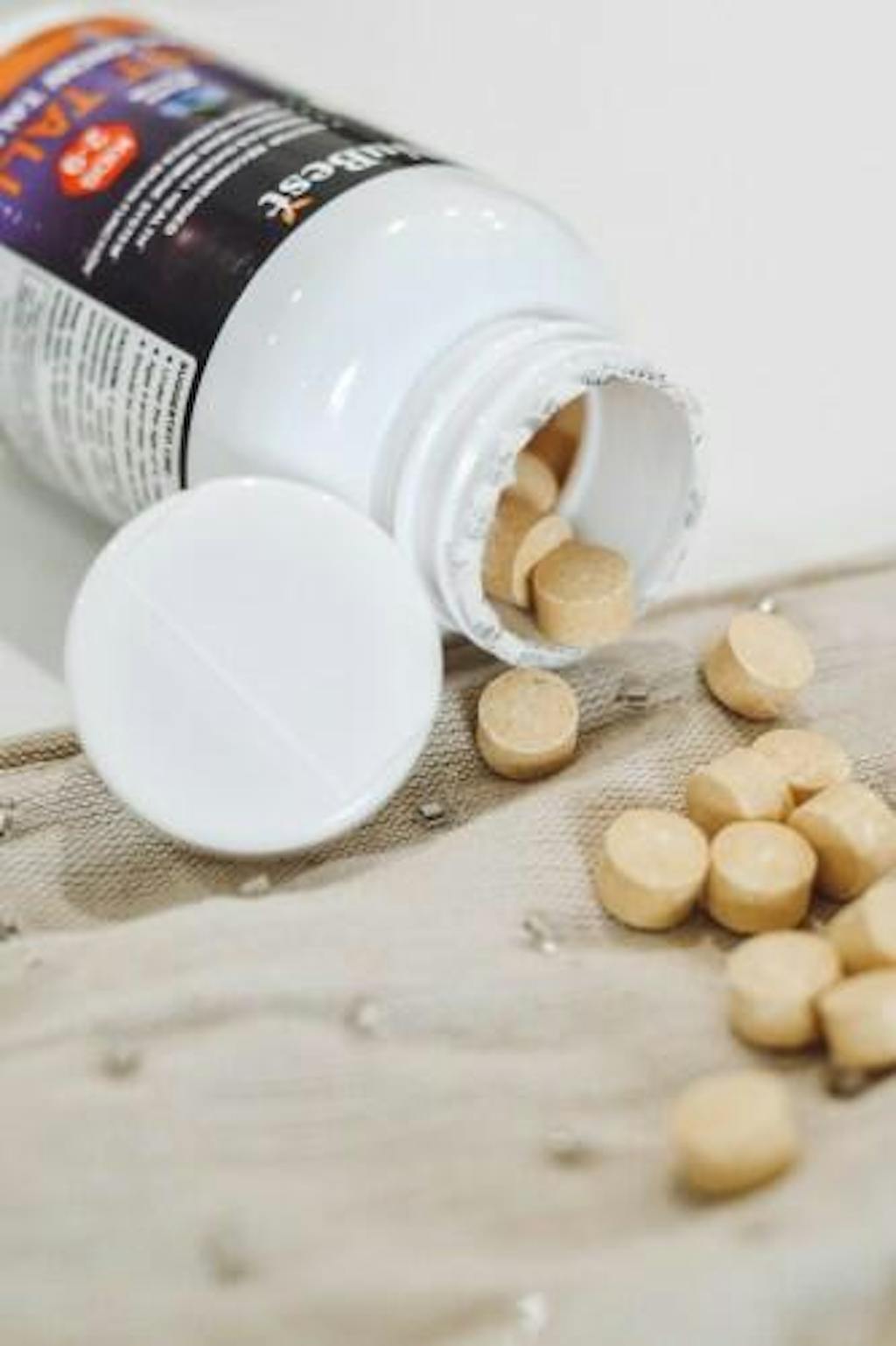 NuBest Tall Kids, Multivitamins For Kids Ages 29, Berry Flavor, 60