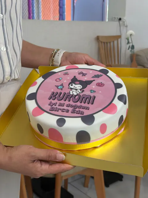 Puantiyeli Kuromi Pasta