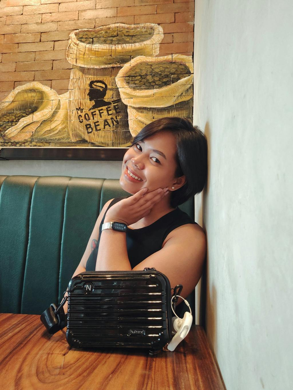 Van-Ya Black Mini Travel Bag