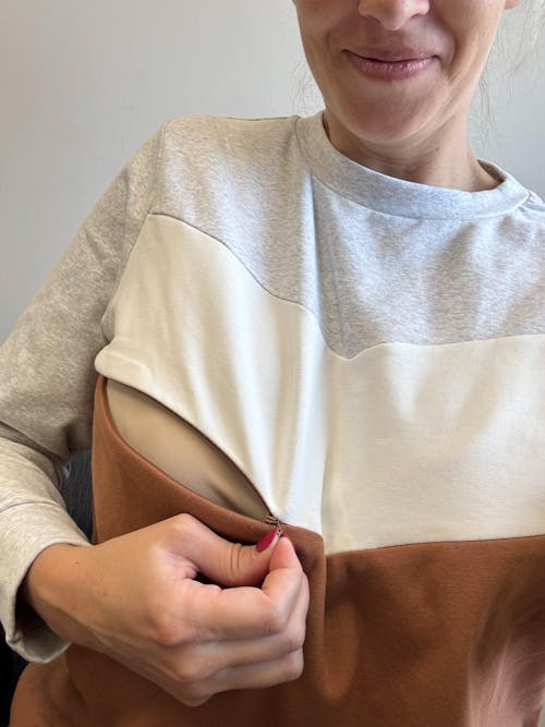 Sweetheart Nursing Sweatshirt - Camel