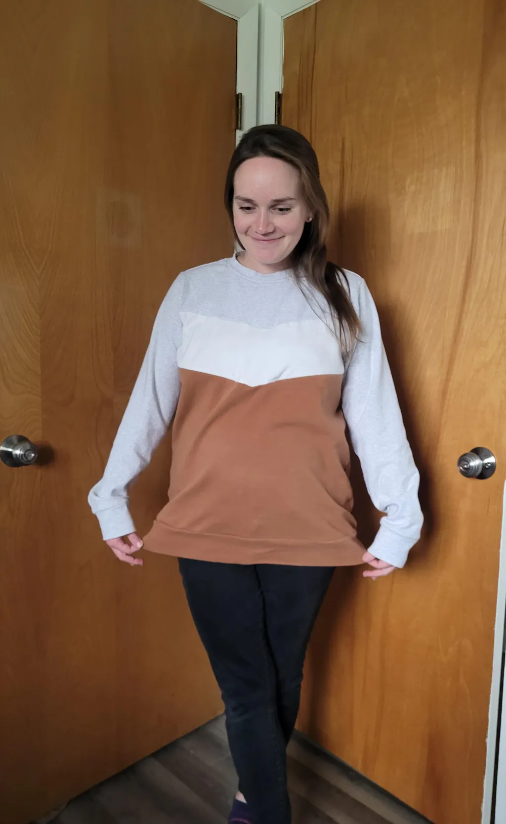 Sweetheart Nursing Sweatshirt - Camel