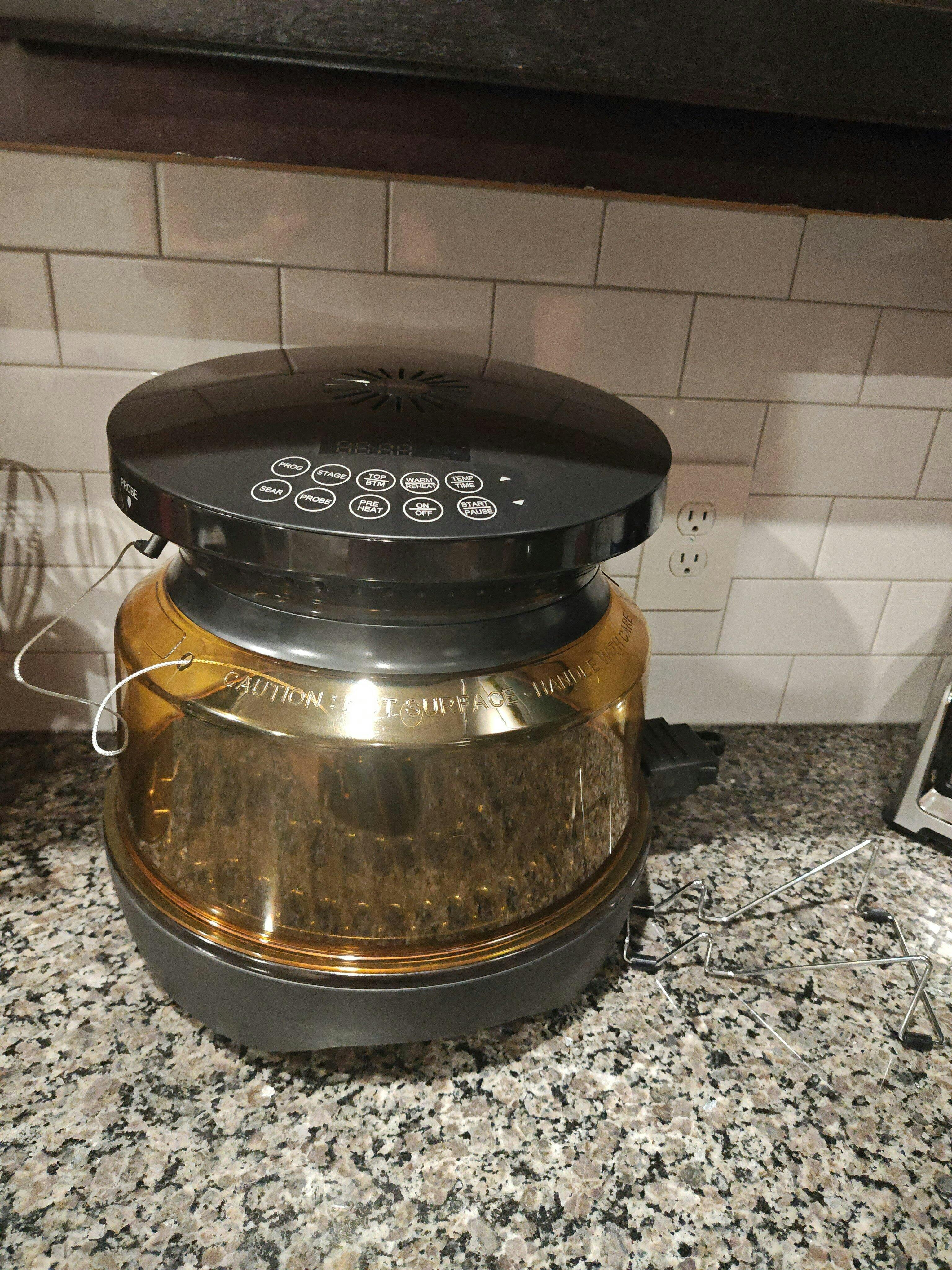 Grill & Bake Perfect Pizzas with the Nuwave Primo Grill Top Pizza Oven