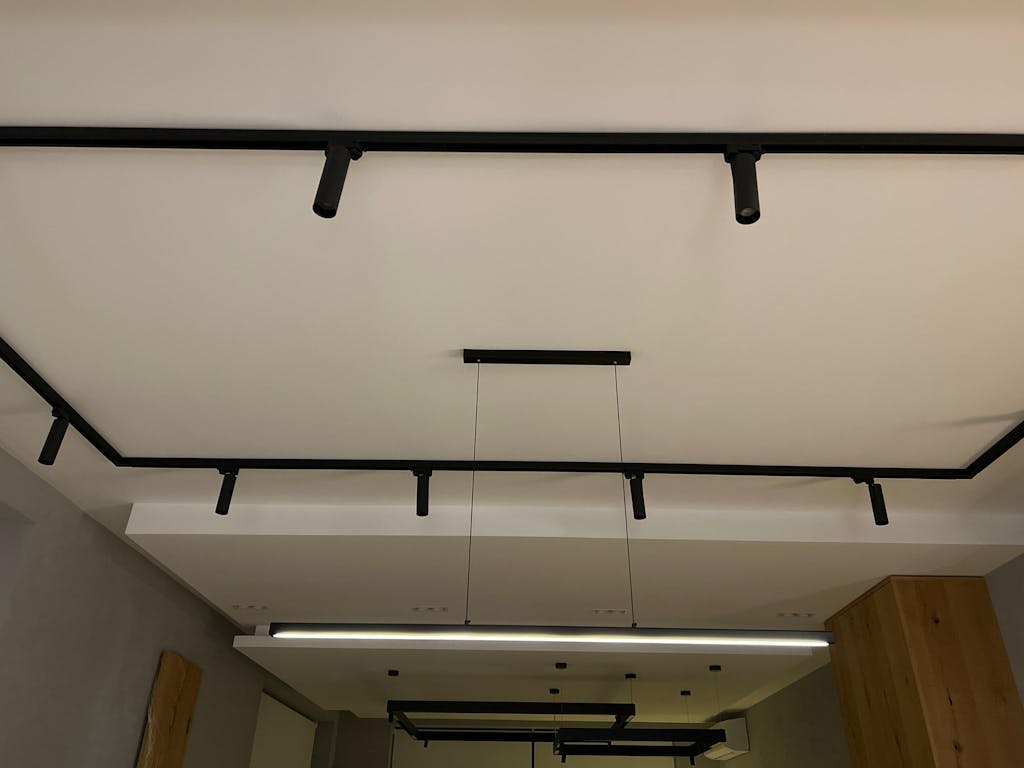 The Minimal Bar Lamp