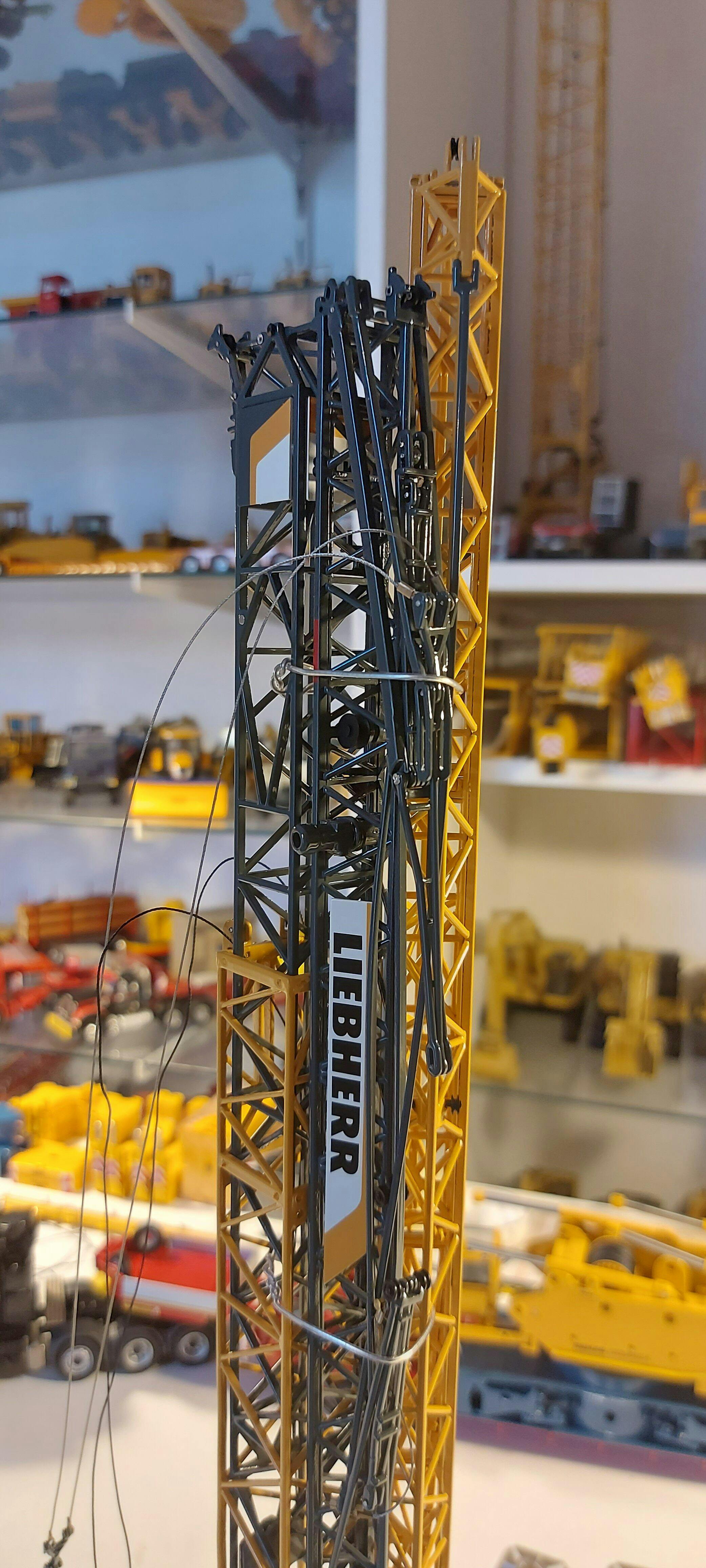 Liebherr LTM11200-9.1 Crane Shield for Printing