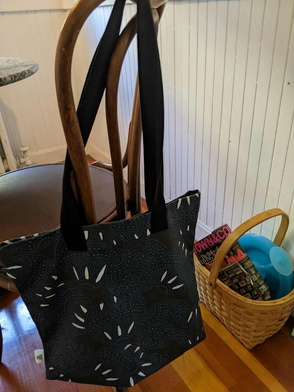 Fiesta Flat Tote - Blue